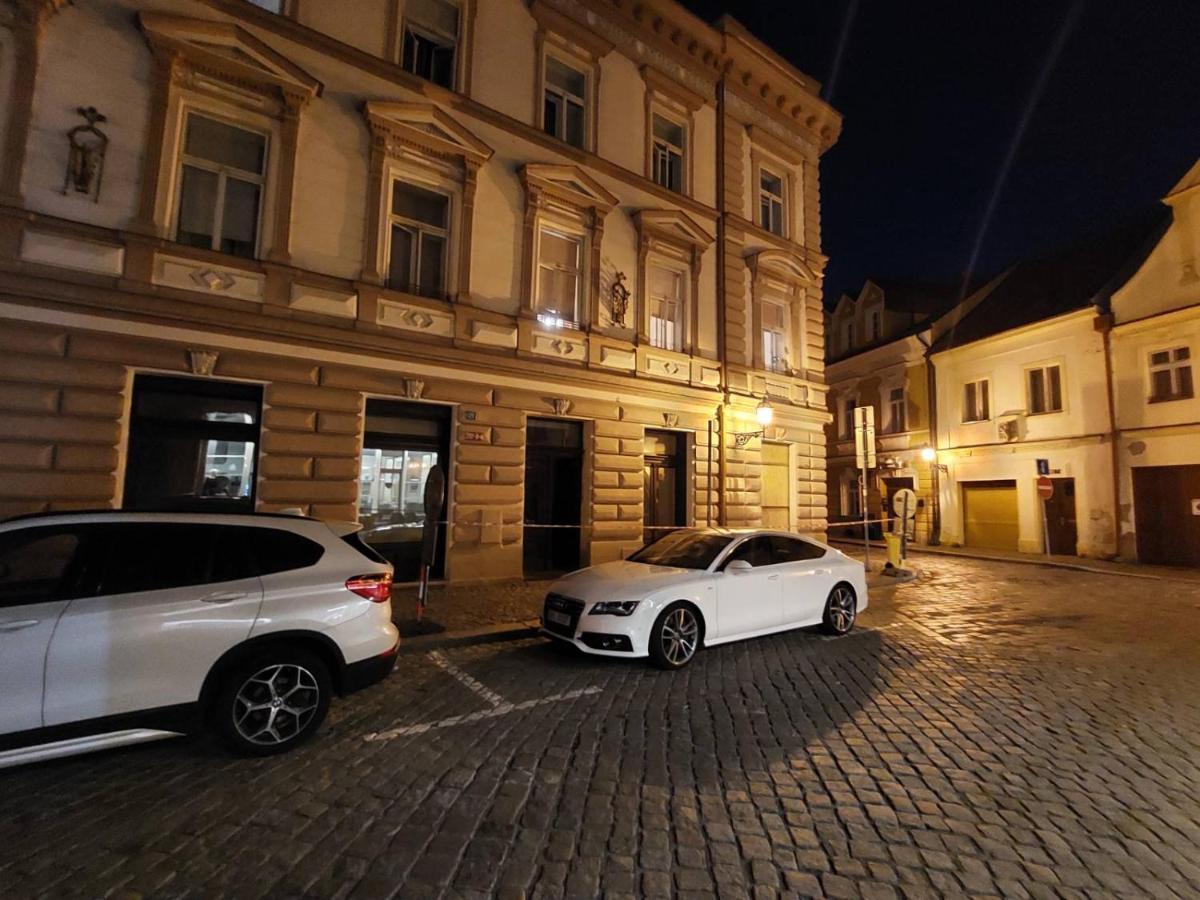 Byt 2+Kk Na Velkem Namesti Hradec Králové 외부 사진