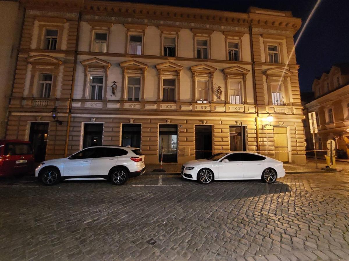 Byt 2+Kk Na Velkem Namesti Hradec Králové 외부 사진